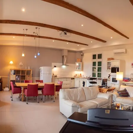 Maison De La Plume * Roujan