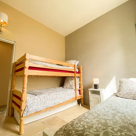 Maison De La Plume * Roujan