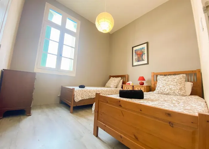 Maison De La Plume * Roujan