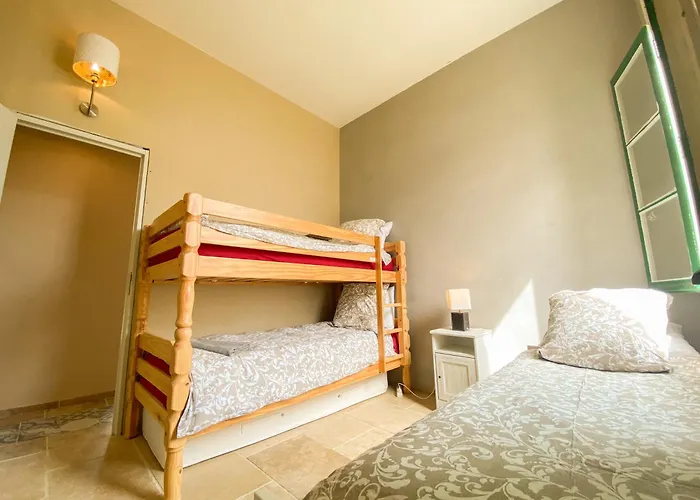 Maison De La Plume * Roujan