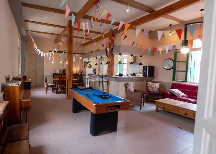 Maison De La Plume Дом отдыха Roujan